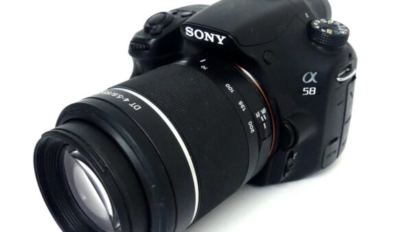 SONY ソニー a58 +レンズ SAL55200-2 DT F4-5.6 55-200mm SAM デジタル一眼