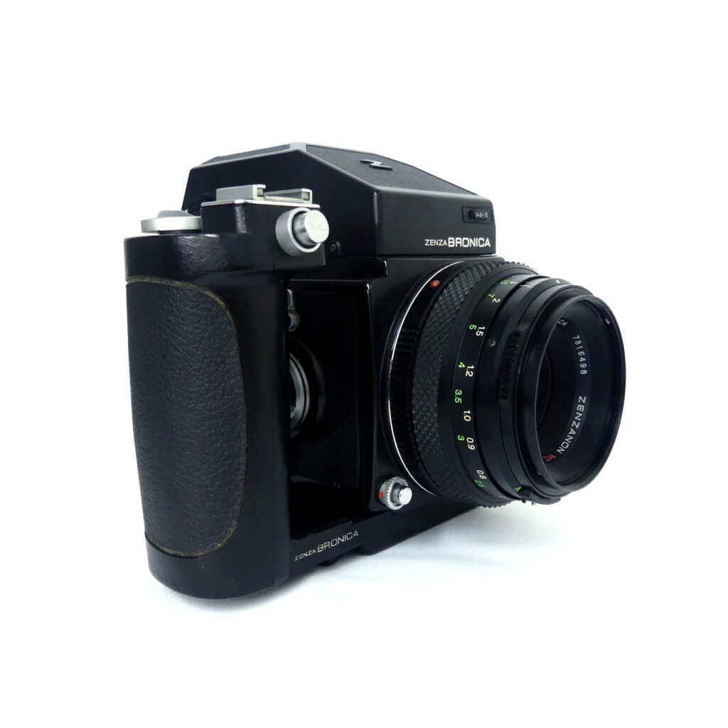 ZENZA BRONICA ETRS 右前