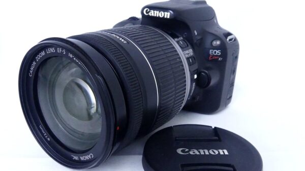 Canon EOS Kiss X7 + EF-S 18-200mm F3.5-5.6 IS 現状品を買取しました
