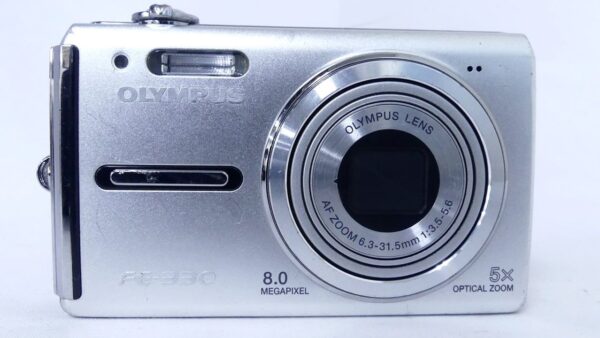 OLYMPUS FE-330 シルバー デジタルカメラ 現状品を買取しました