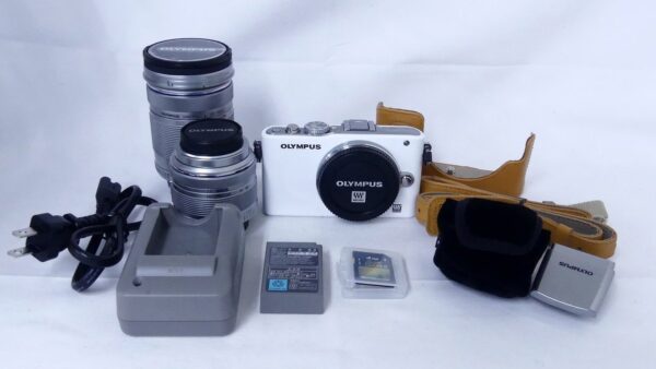 OLYMPUS PEN Lite E-PL3 ダブルズームセットを買取しました｜14-42mm・40-150mm付き